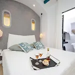 My Island Homes And Apartament *